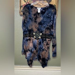 Beautiful long sleeve shirt